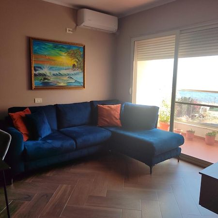 Maksimilian Apartament Durrës Esterno foto