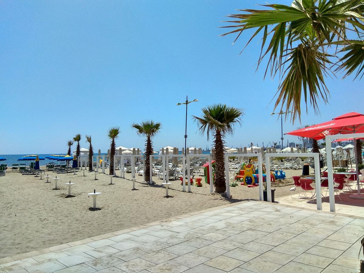 Maksimilian Apartament Durrës Esterno foto